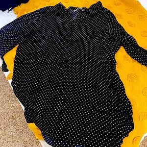 Old navy polka dot blouse